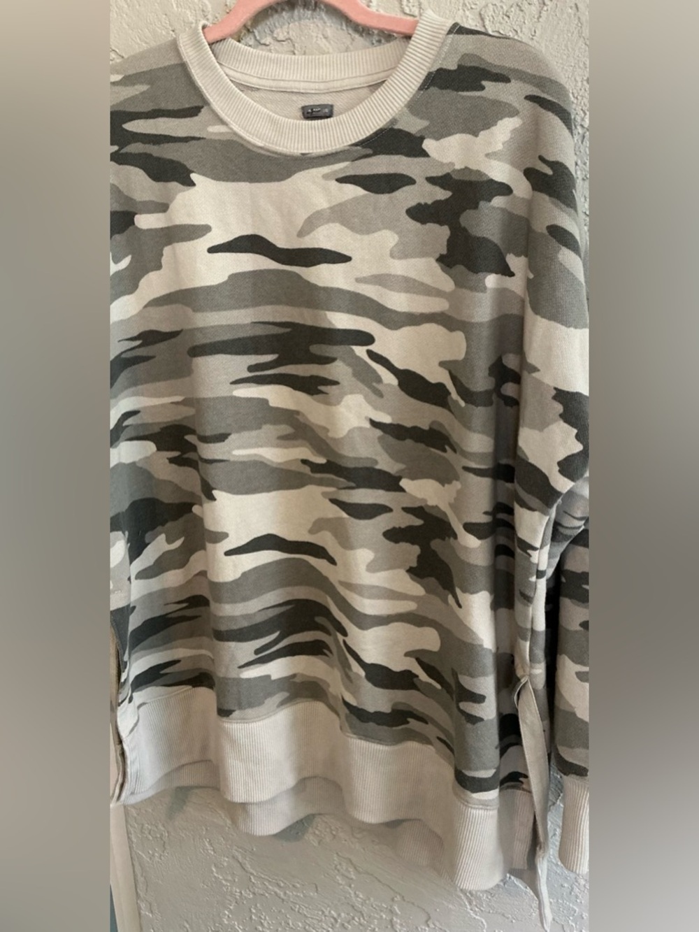 Aerie Camo Light Gray & Dark Gray Crewneck Sweatshirt - Picture 3 of 5